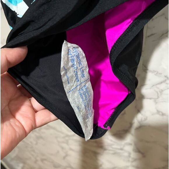 LA BLANCA Prism One Shoulder One Piece Swimsuit - Picture 5 of 9